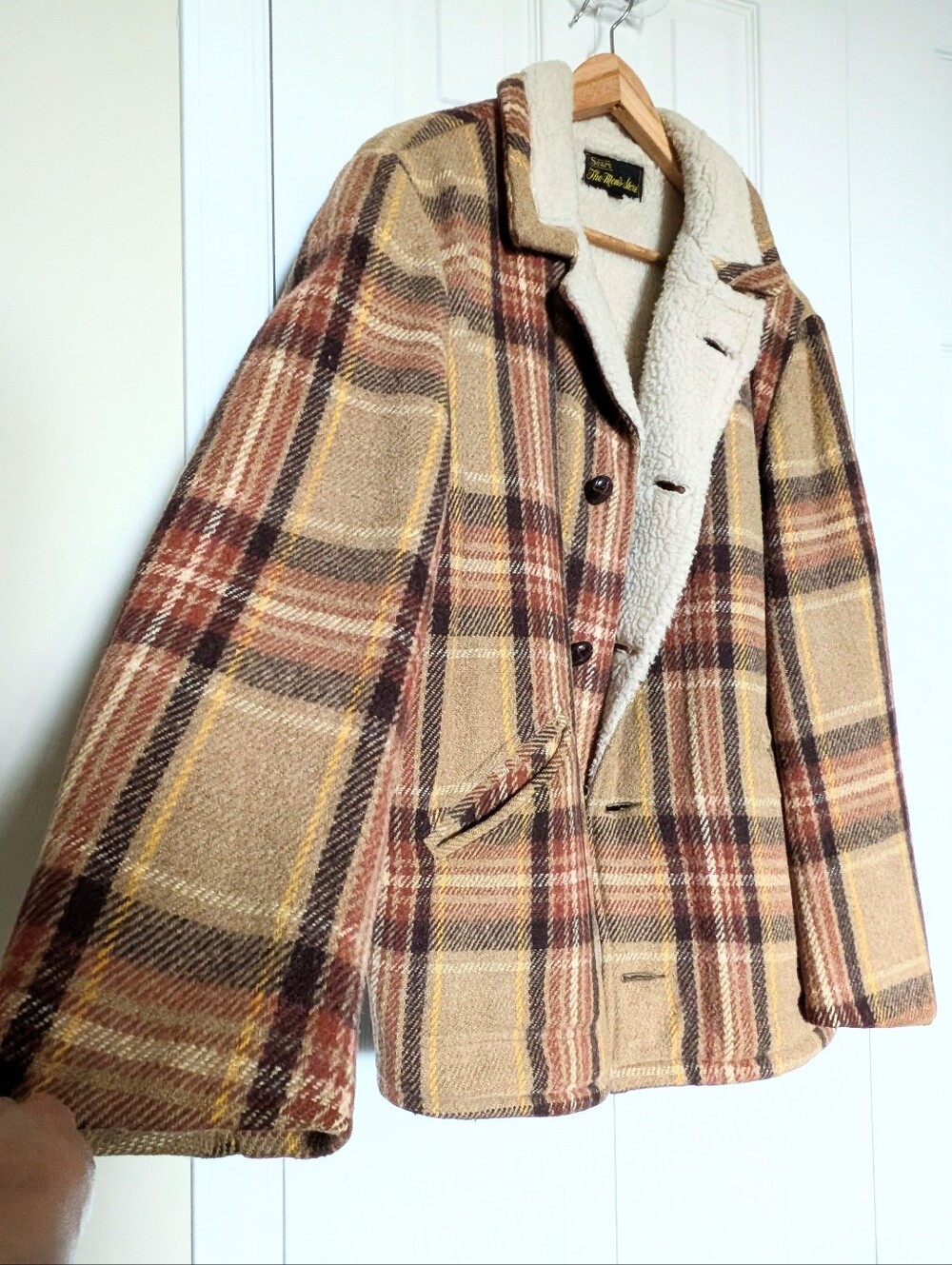Vintage Sears Brown Tan Plaid Sherpa-Lined Winter Coat. Size 44.
